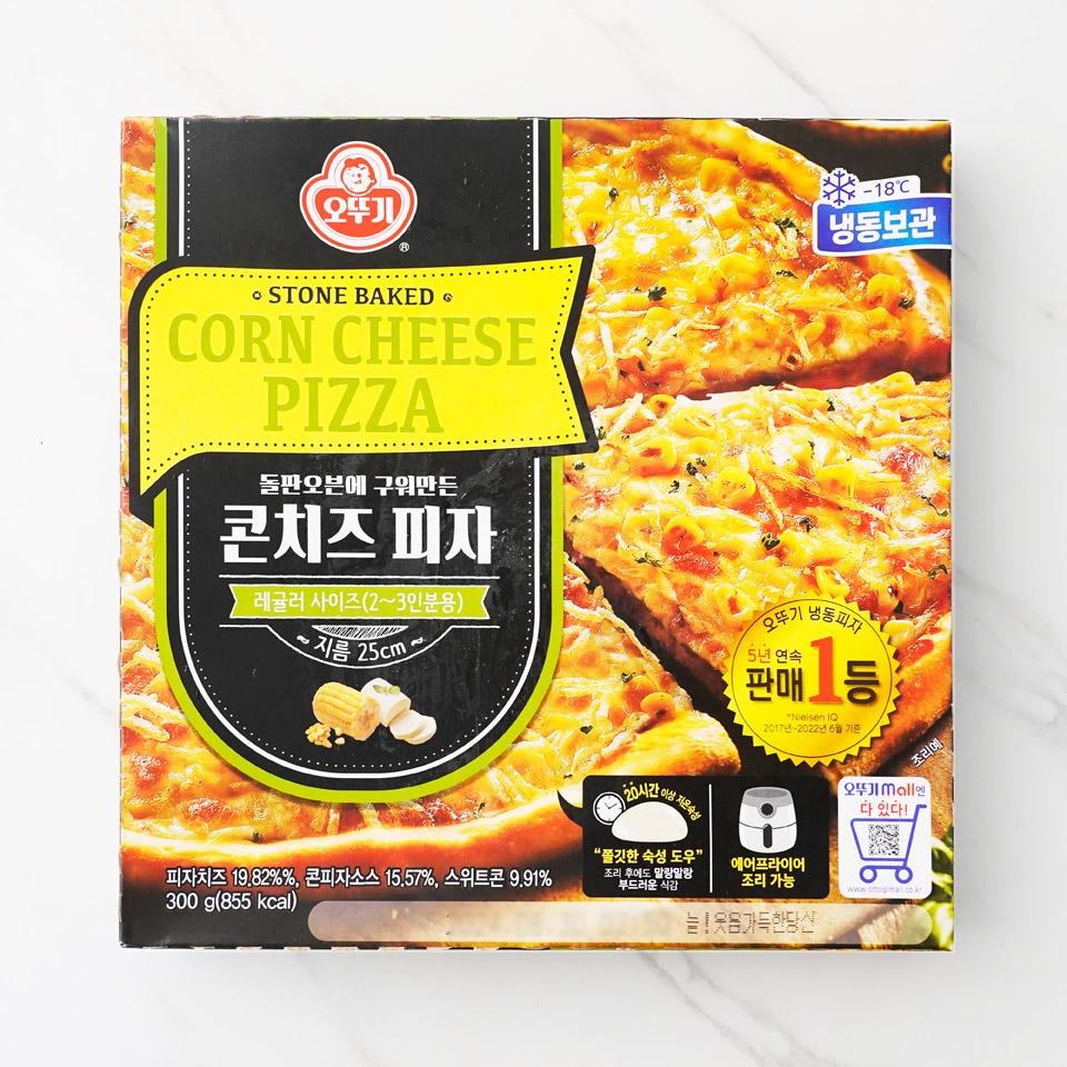 메가마트 오뚜기 콘치즈 피자 300g - 상품 이미지