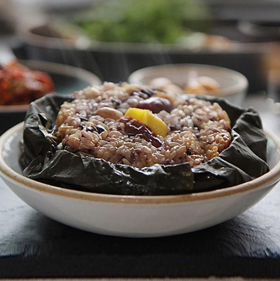 메가마트 숨쉬는 연잎밥 150g/봉 - 상품 이미지