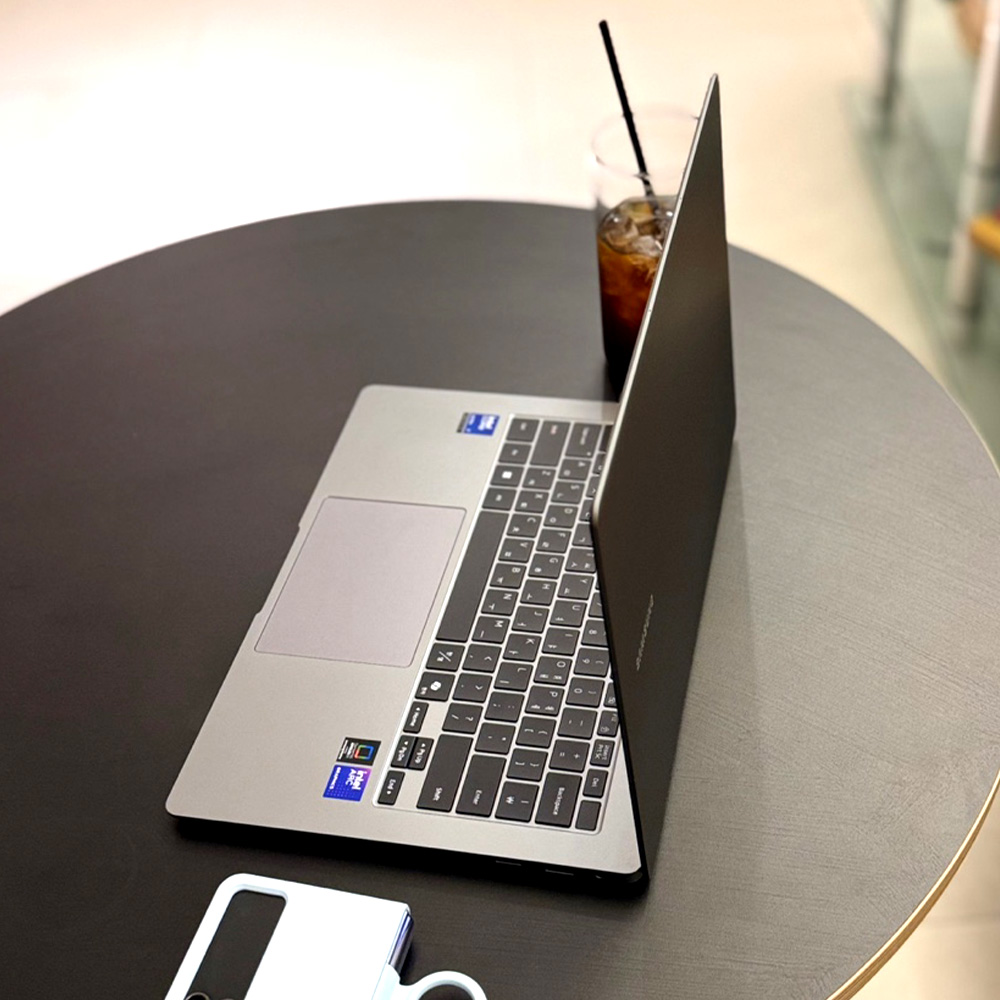 [혜택가 218만] 삼성전자 갤럭시북5 프로 NT940XHA-K71AR 울트라7 32GB 윈도우탑재 터치 AI 노트북 - 상세 이미지 5