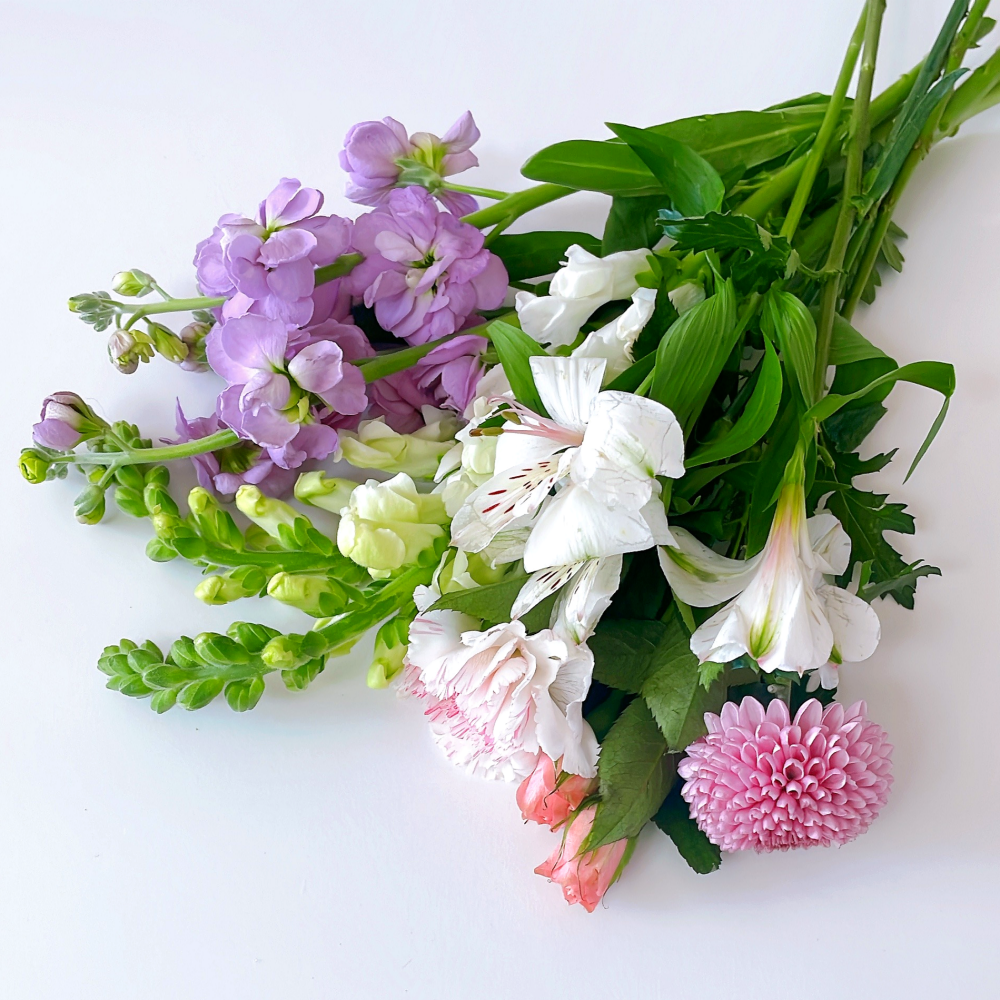 꽃정기구독 정기배송 생화 꽃다발 꽃배달 꽃집 라넌큘러스 리시안셔스 양재꽃시장 이미지 4