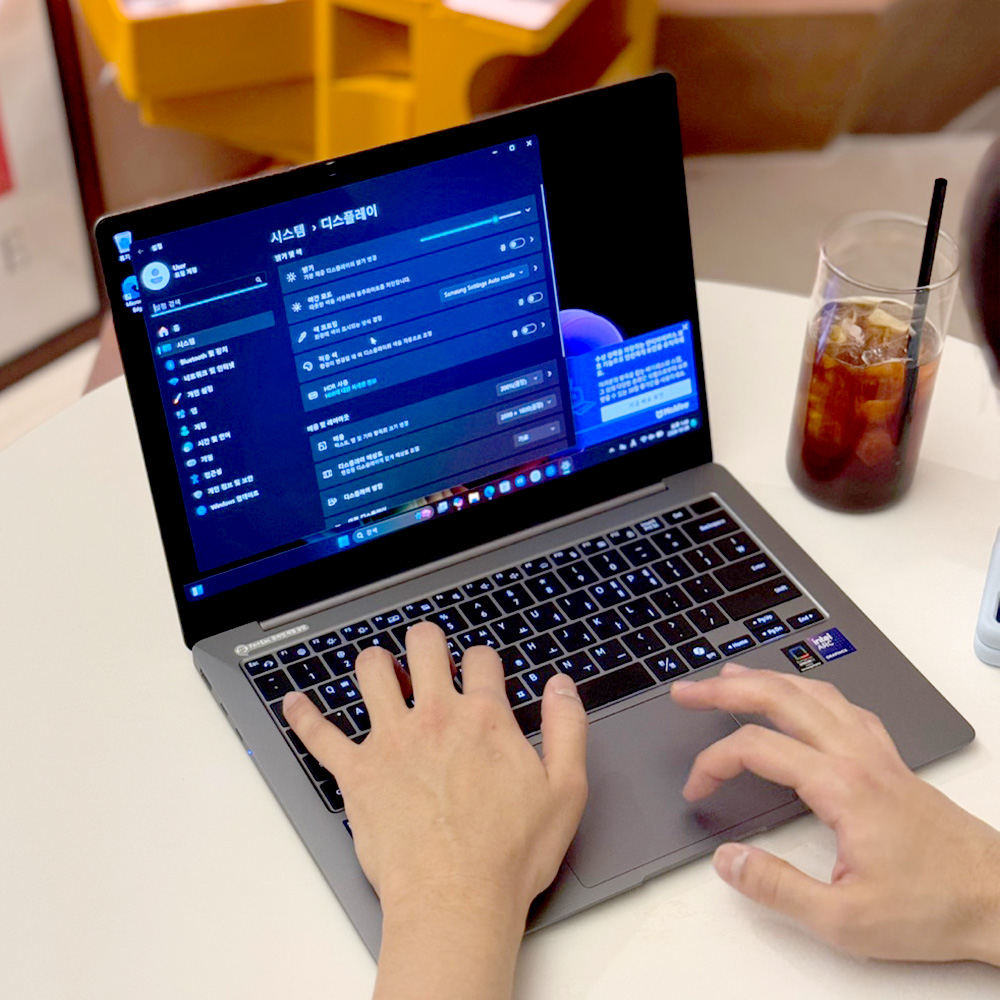 [혜택가 218만] 삼성전자 갤럭시북5 프로 NT940XHA-K71AR 울트라7 32GB 윈도우탑재 터치 AI 노트북 - 상세 이미지 4