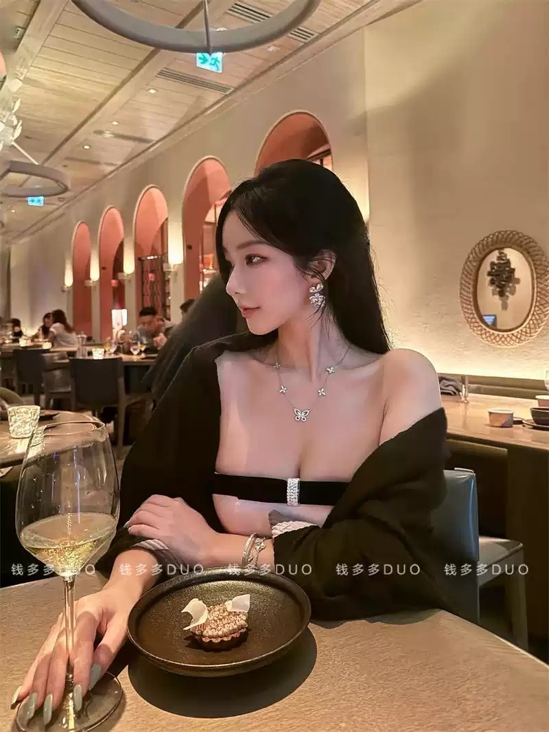 선미 원피스 인스타그램 튜브탑 실크 의상 옷 패션 - 상세 이미지 4
