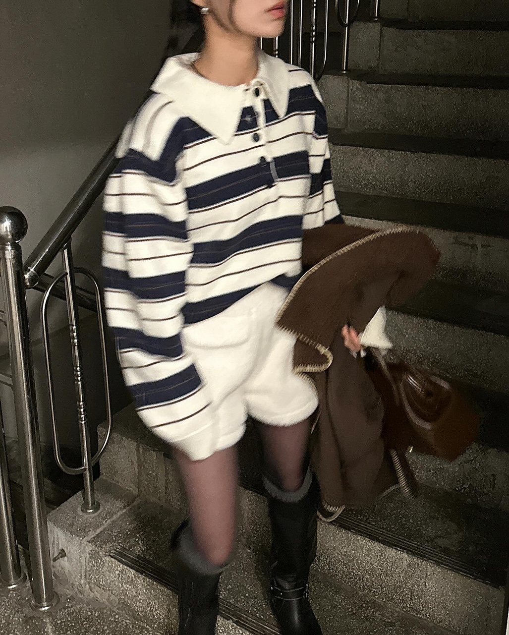 다코베 여성 오버핏 하객룩 출근룩 오피스룩 루즈핏 뽀글이 양털 스티치 무스탕 하프 싱글 카라 코트 상세 이미지 24