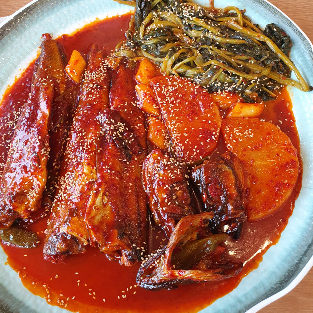 [30년명가]명품 시래기 코다리찜 800g 2-3인분/ 매콤한 진한양념 양구펀치볼시래기 : 해와바다