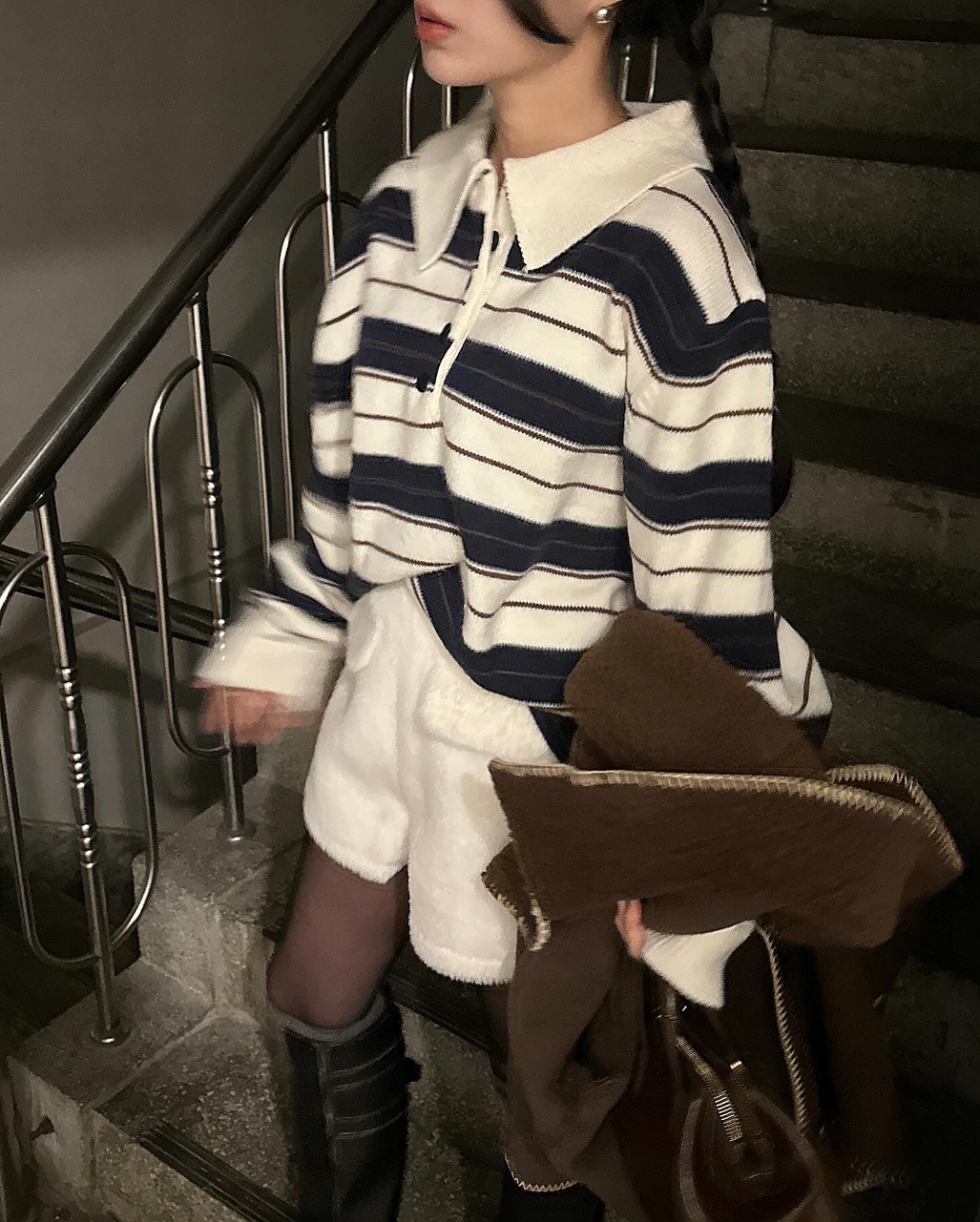 다코베 여성 오버핏 하객룩 출근룩 오피스룩 루즈핏 뽀글이 양털 스티치 무스탕 하프 싱글 카라 코트 상세 이미지 23
