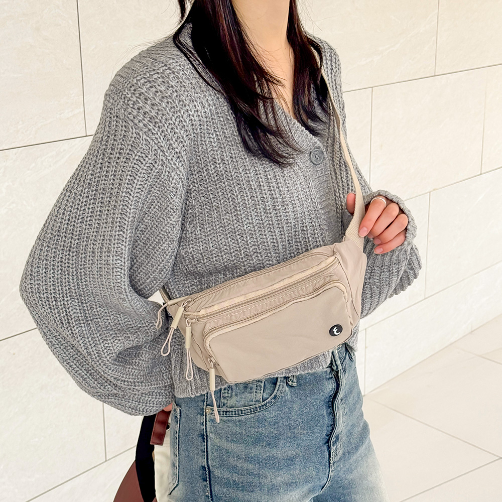 가벼운 캐주얼 미니 힙색 바디 크로스백 나들이 외출 여행보조 미니백 허리차는 가방 이미지 6