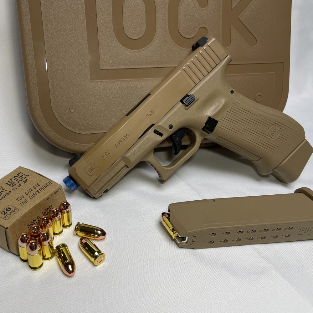 무동력 블로우백 탄피배출 글록 19X 레이저건 Glock - 상품 이미지