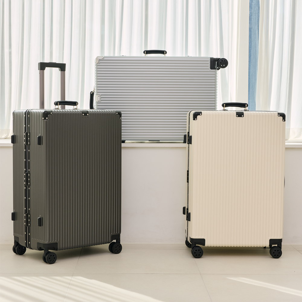 아이프라브 기내용 캐리어 여행용 미니 기내반입 승무원 튼튼한 경량 솔리도 48cm(20인치)