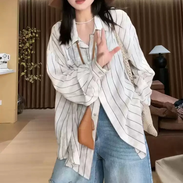 수상한 그녀 5화 서영희 셔츠 블라우스 반지숙 줄무늬 카라넥 의상 옷 패션 - 상품 이미지