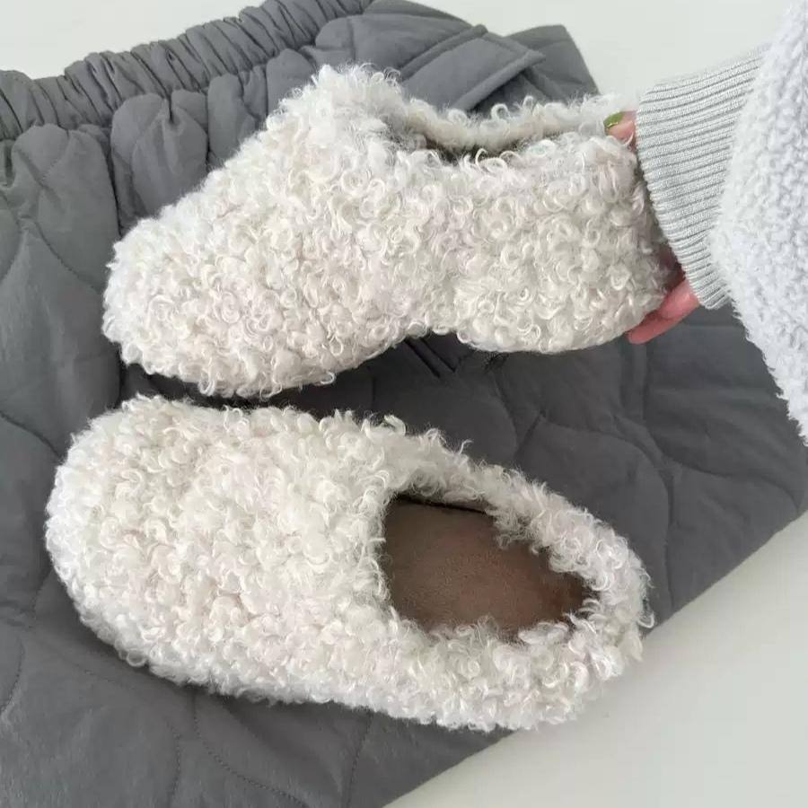 뽀글이 키높이 슬리퍼 뮬 굽7cm 귀여운 디자인 가을 겨울 미끄럼방지 화이트 블랙 3컬러 - 상품 이미지