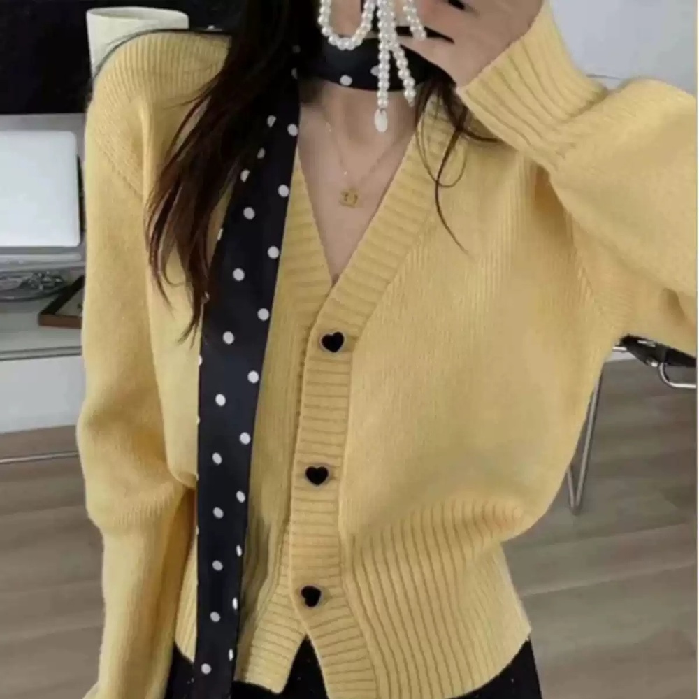 결혼하자 맹꽁아 59화 박하나 가디건 옐로우 맹공희 프렌치 V넥 의상 옷 패션 - 상품 이미지