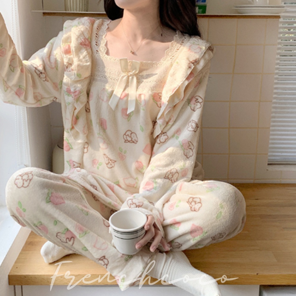프렌치코코 겨울 극세사 파자마 상하세트 집순이 홈웨어 수면잠옷 - 메인 이미지