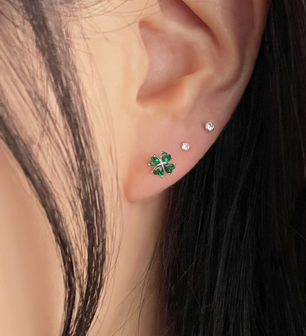 [무배] 실버925 그린 큐빅 행운의 클로버 귀걸이 은피어싱