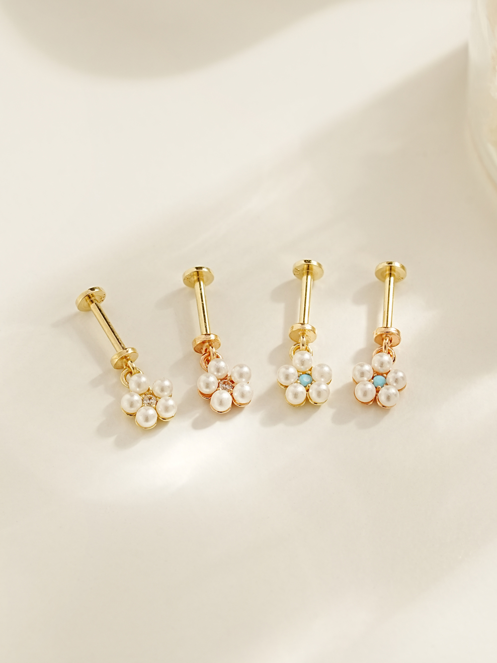 [0.8mm]14K 인터널 진주 플라워 큐빅 드롭 라블렛 피어싱 귀걸이 - 상세 이미지 3