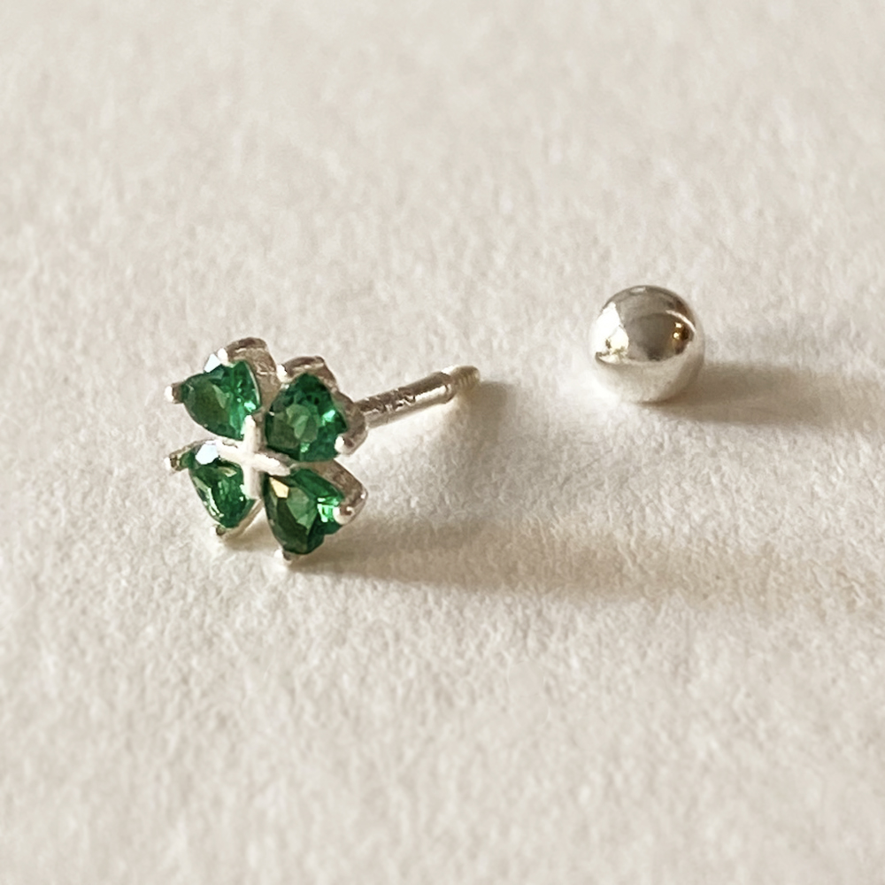 [무배] 실버925 그린 큐빅 행운의 클로버 귀걸이 은피어싱