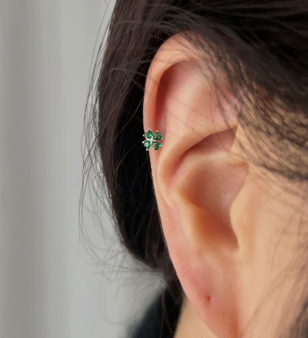 [무배] 실버925 그린 큐빅 행운의 클로버 귀걸이 은피어싱