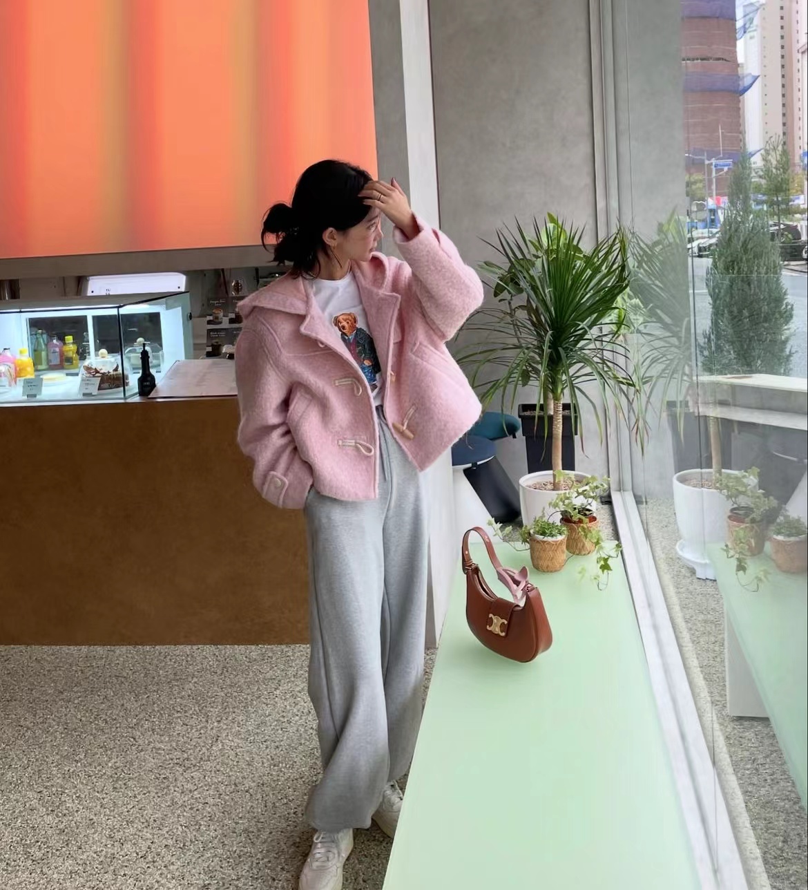 큐티룩 캐주얼룩 꾸안꾸룩 버클 떡볶이 코트 세미 크롭 데일리 귀여운 뽀글이 가을 겨울 자켓 125010303 상세 이미지 30