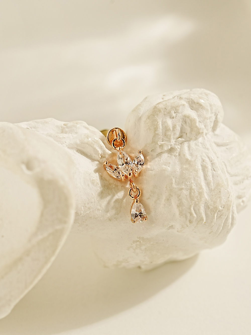 [0.8mm]14K 인터널 미니 티아라 드롭 라블렛 피어싱 귀걸이 - 상세 이미지 3