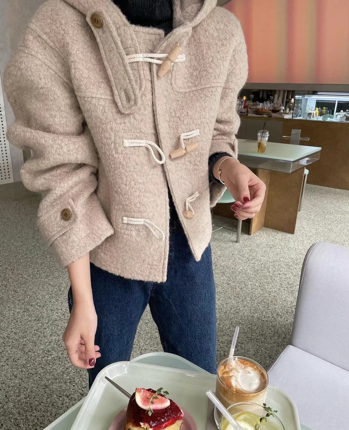 큐티룩 캐주얼룩 꾸안꾸룩 버클 떡볶이 코트 세미 크롭 데일리 귀여운 뽀글이 가을 겨울 자켓 125010303 상세 이미지 42