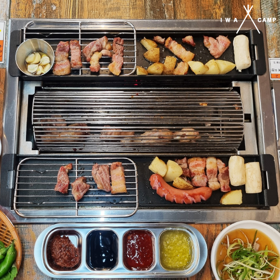 아이와캠프 숯불로스타 바베큐 자동회전그릴 롤링비비큐 고기집 업소용 캠핑식당 옥상테이블 이미지 6