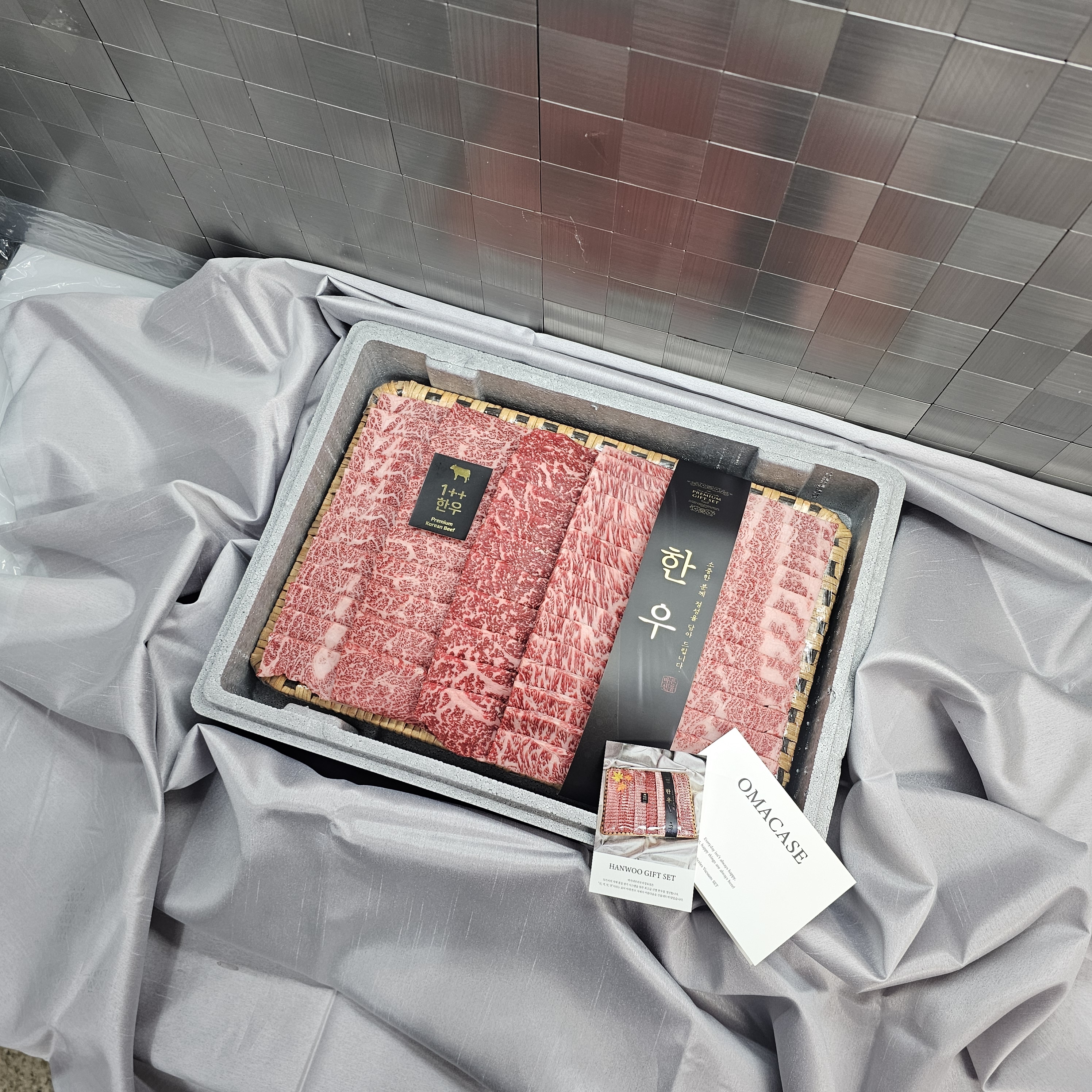 특상 노출형 투플러스 등급 OMACASE 한우선물세트 5호 1120g 살치살 업진살 채끝 - 상세 이미지 2