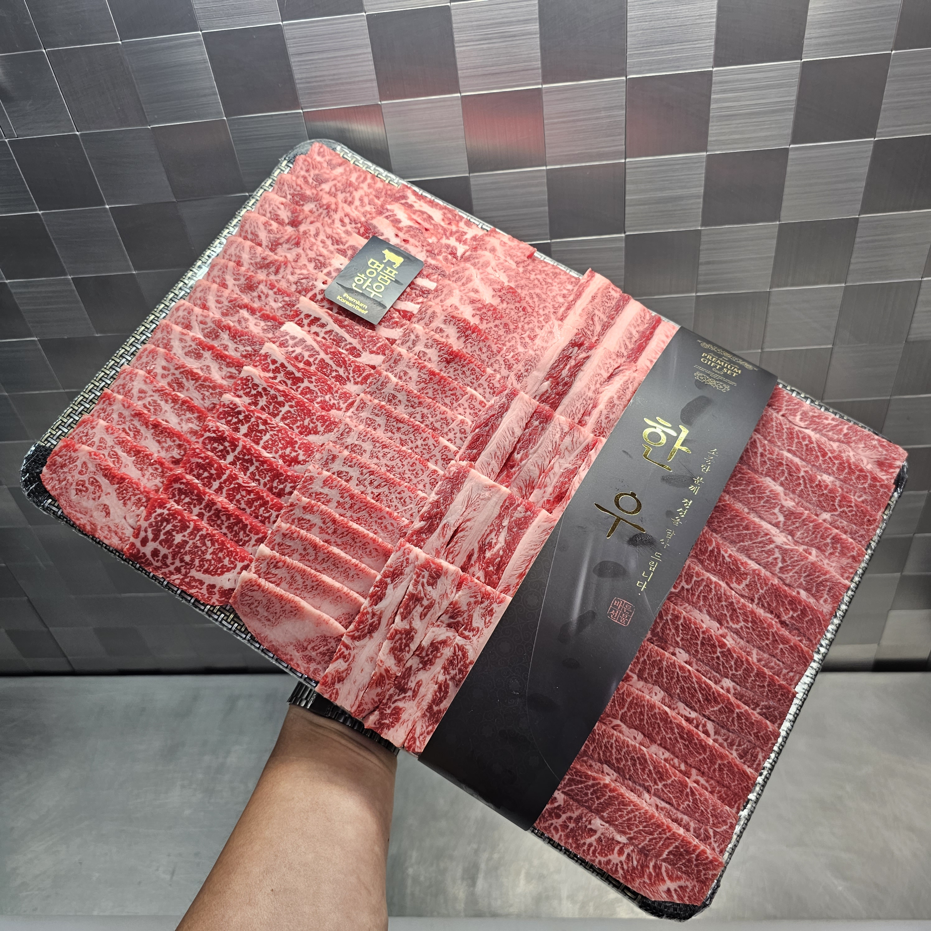 특상 노출형 투플러스등급 OMACASE 한우선물세트 4호 920g 업진꽃살 채끝 낙엽살 - 상세 이미지 2
