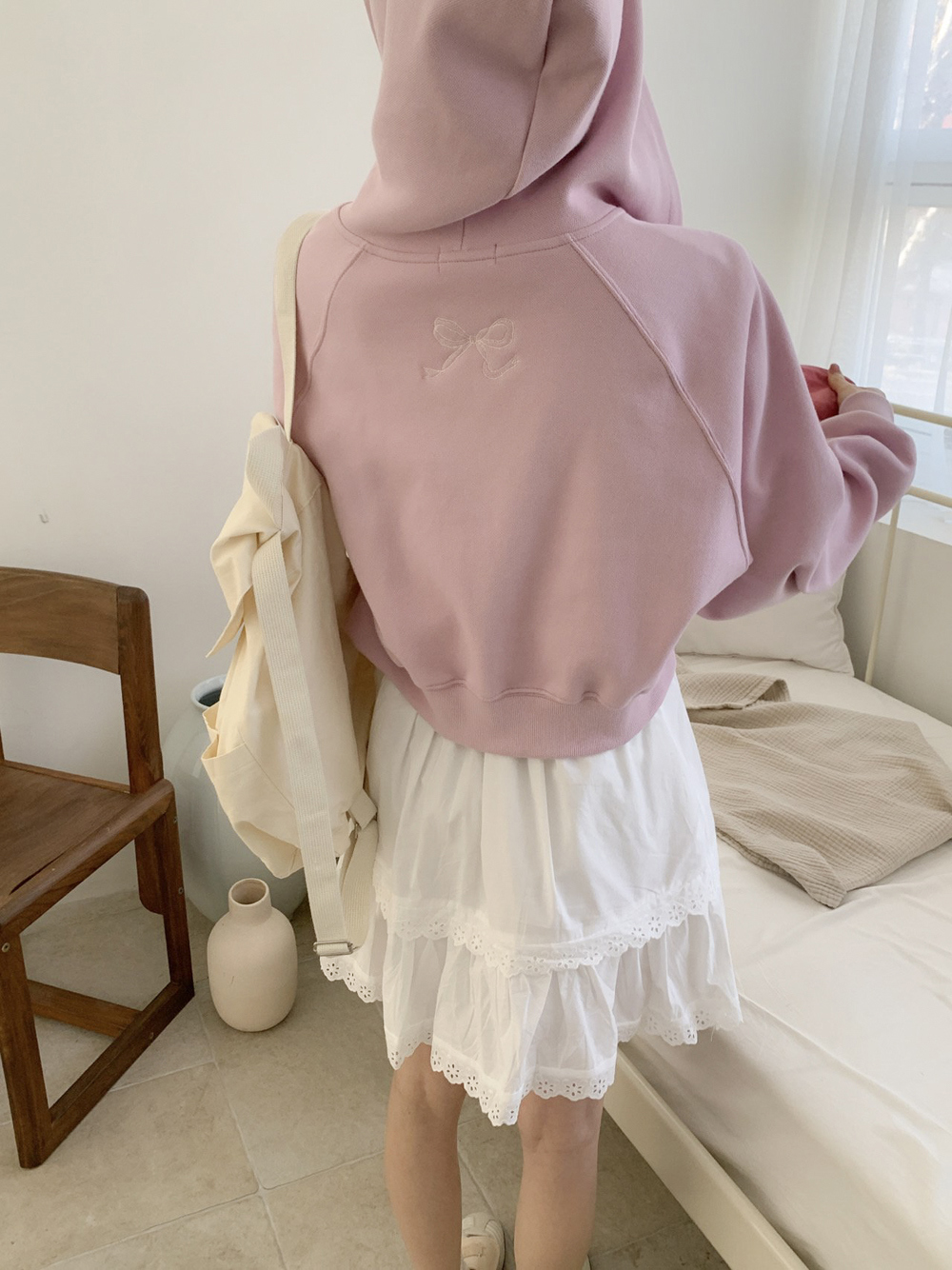 위어 리본 후드 집업 봄 자수 레글런 후디 발레코어 핑크 세미크롭 반 크롭 데일리 점퍼 3color 상세 이미지 23