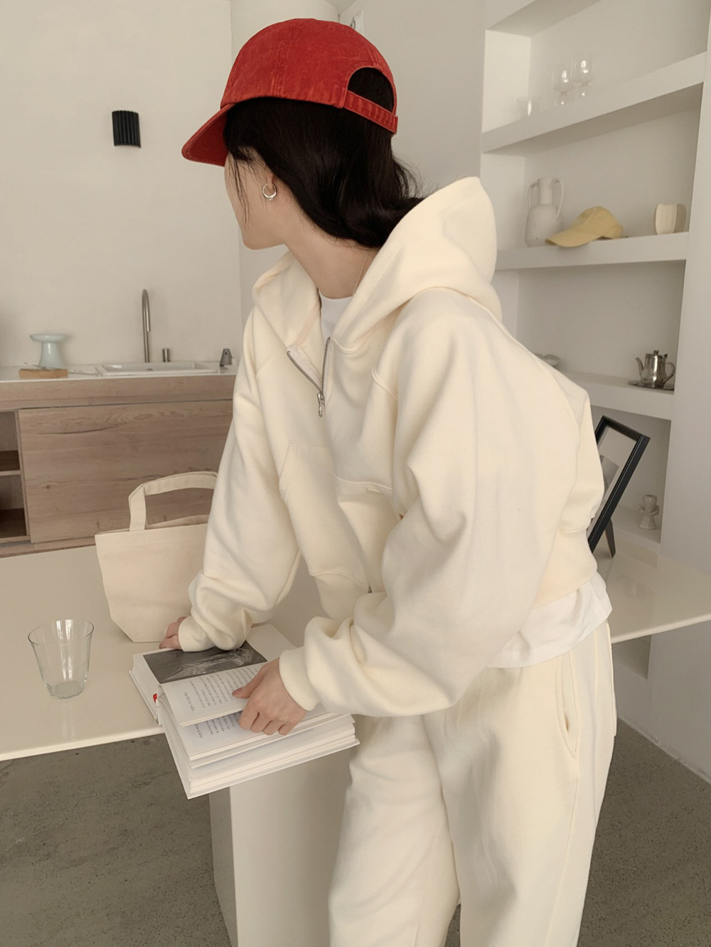 위어 리본 후드 집업 봄 자수 레글런 후디 발레코어 핑크 세미크롭 반 크롭 데일리 점퍼 3color 상세 이미지 2