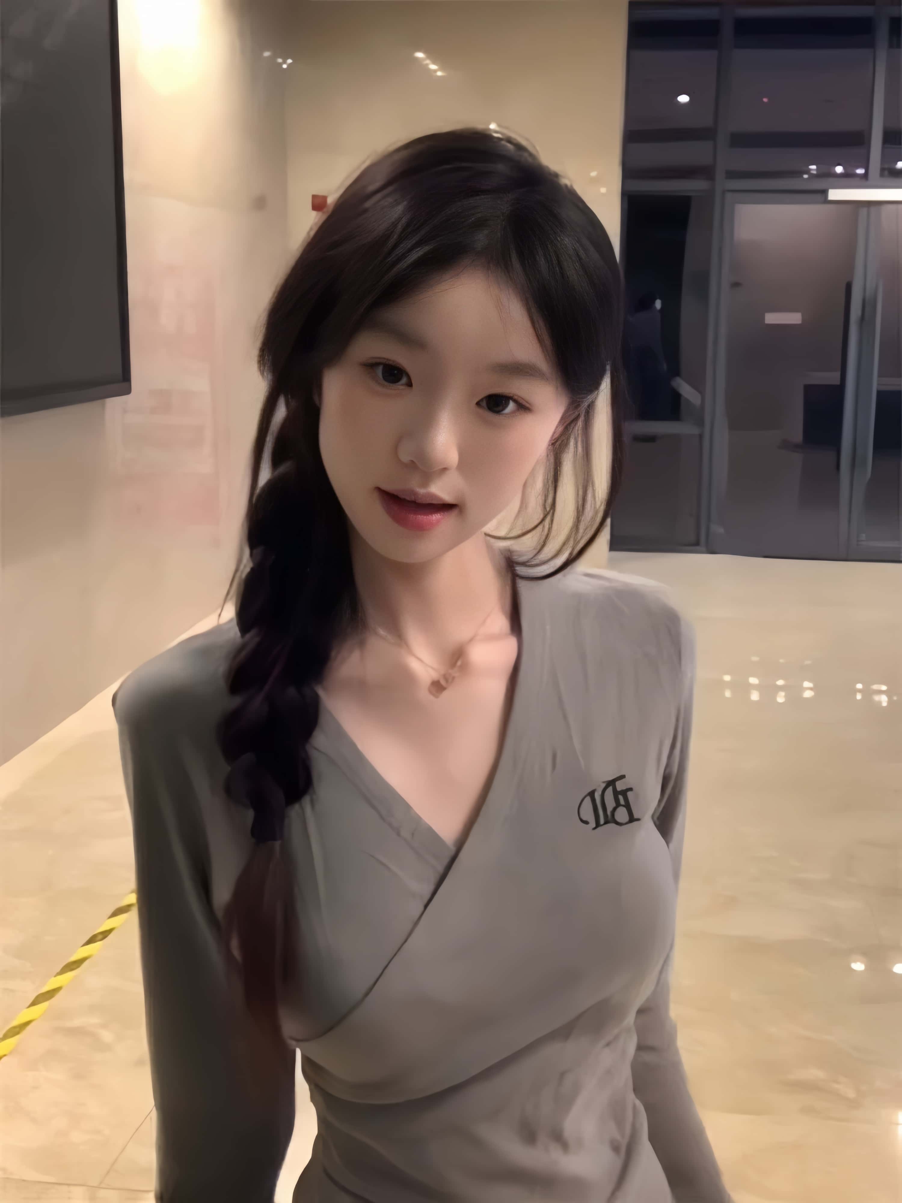 여성 브이넥 기모 슬림핏 언발 섹시 스판 티셔츠 스커트 투피스 - 상세 이미지 4