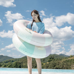 이츠라이프 감성 물놀이튜브 예쁜 무지개 원형 튜브 바다 수영 파도타기 용... 운동러 솔직 후기 | 실사용 리뷰 - 상품 이미지 4
