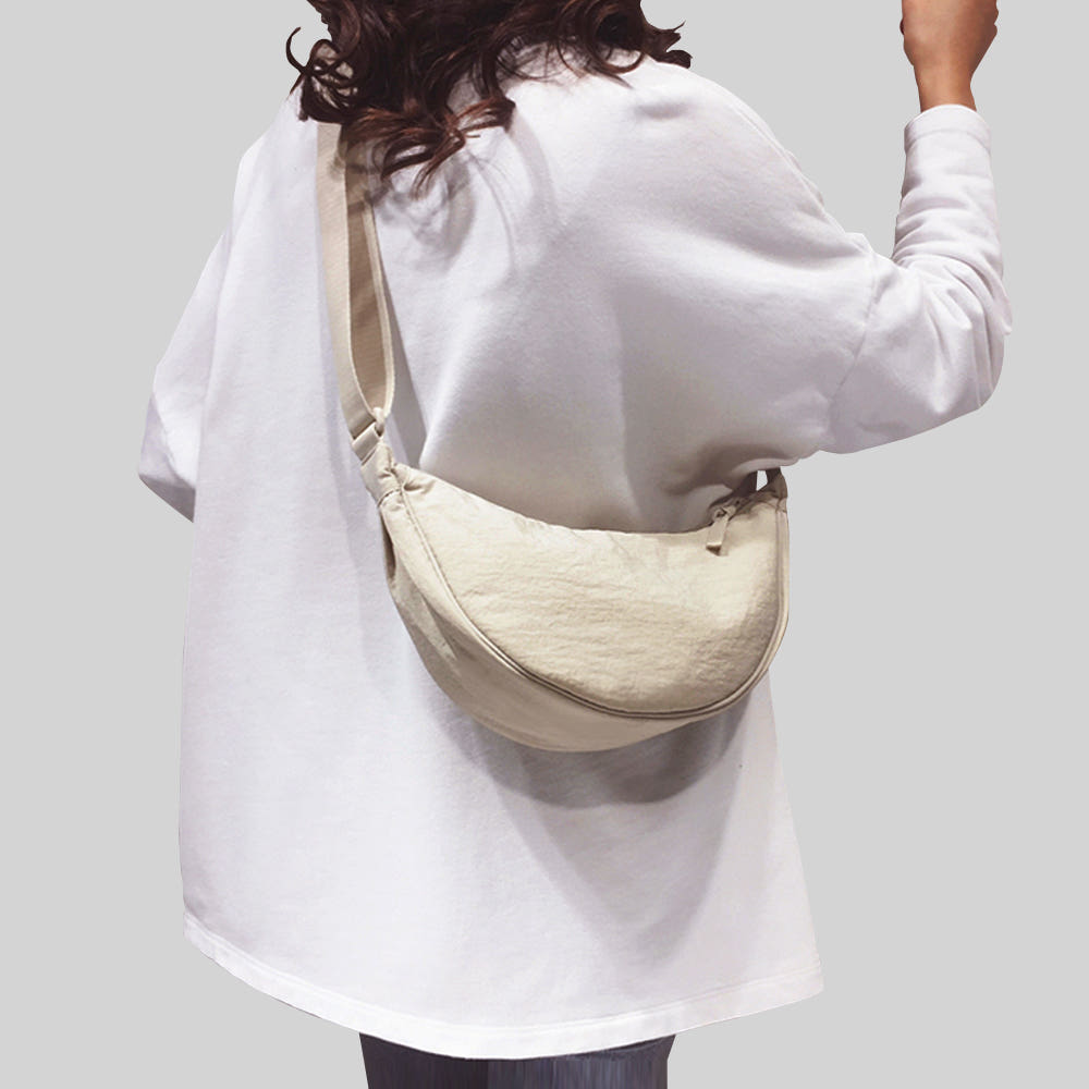 여성 나일론 미니 반달 여행용 크로스백 해외 여행 크로와상백 핸드폰 슬링백 가방