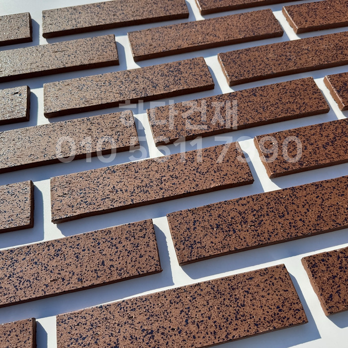 잉크 마블 점토타일 240x60x11T 브라운 / 하다건재