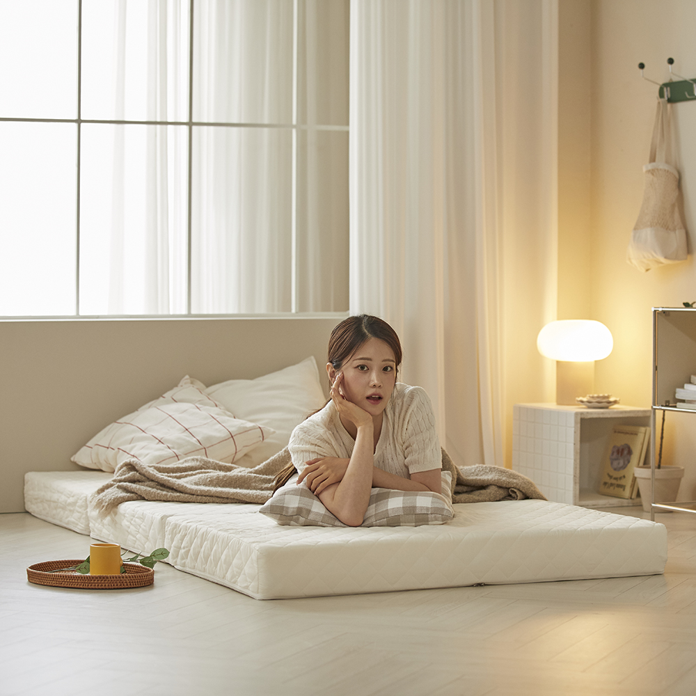 잠스쿨 3단 접이식 매트리스 단단한 허리에좋은 침대 바닥 매트 7cm MS