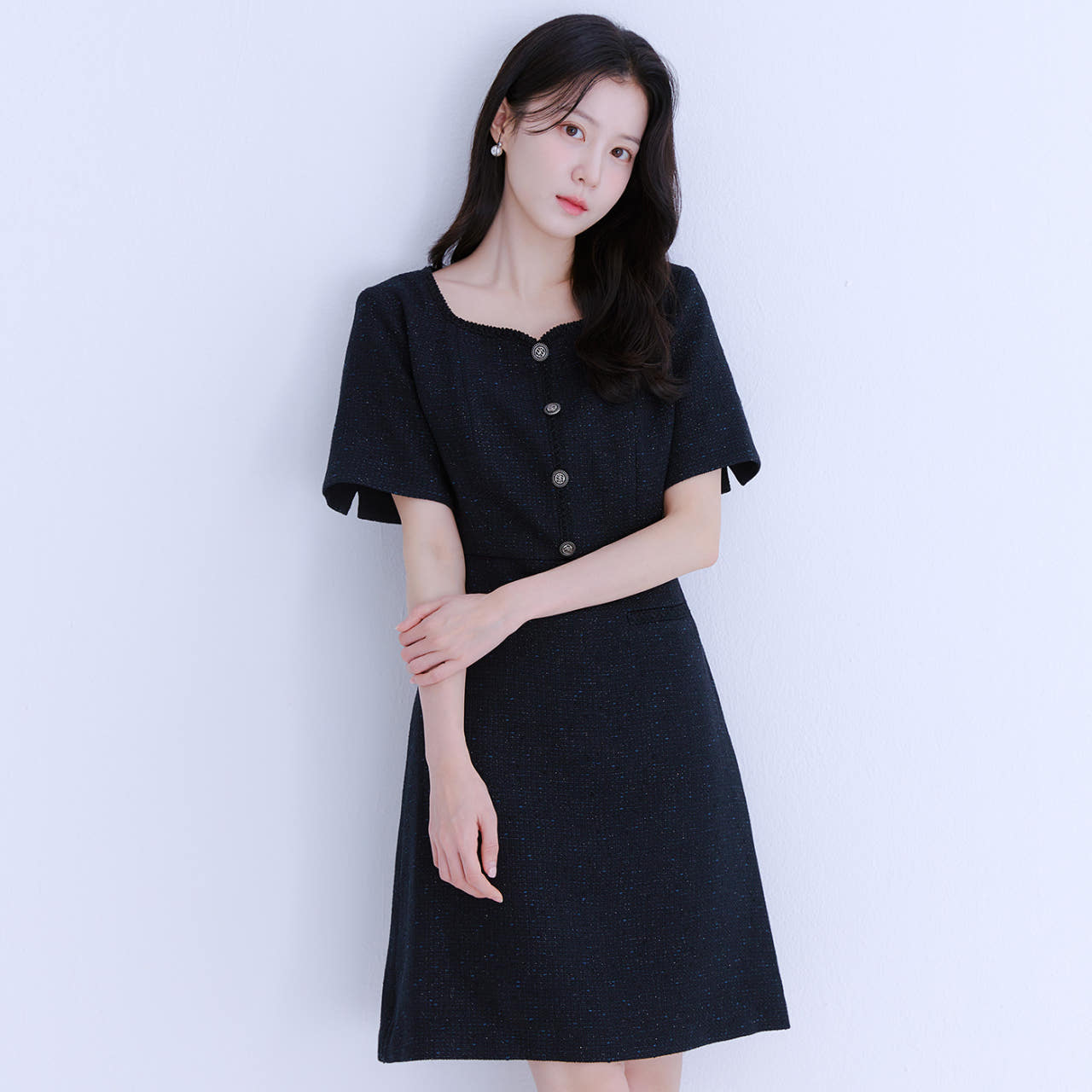 로엠 하트넥 트위드 원피스 RMOWE26R33