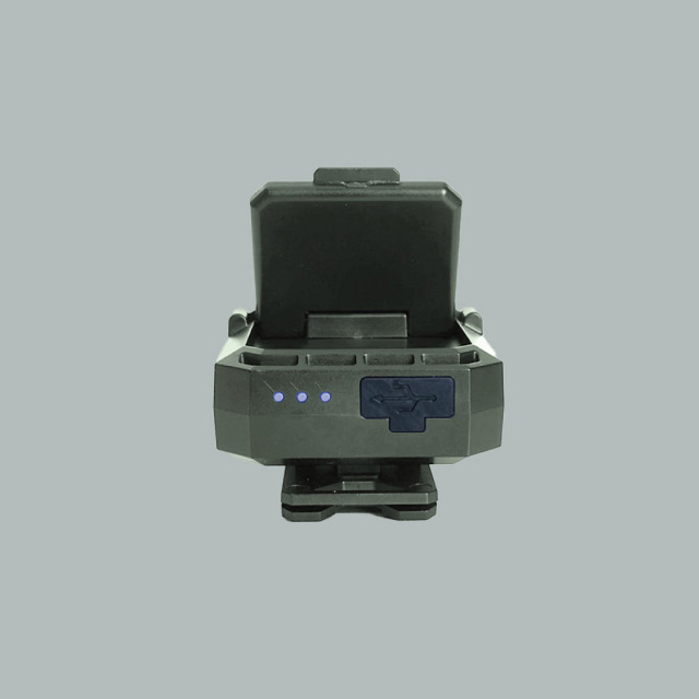 다이나미스 레이즘 캡라이트 L400 LED 랜턴 후레쉬 90도 각도조절 모자 클립 카라비너