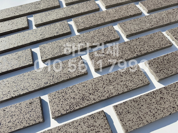 잉크 마블 점토타일 240x60x11T 그레이 / 하다건재