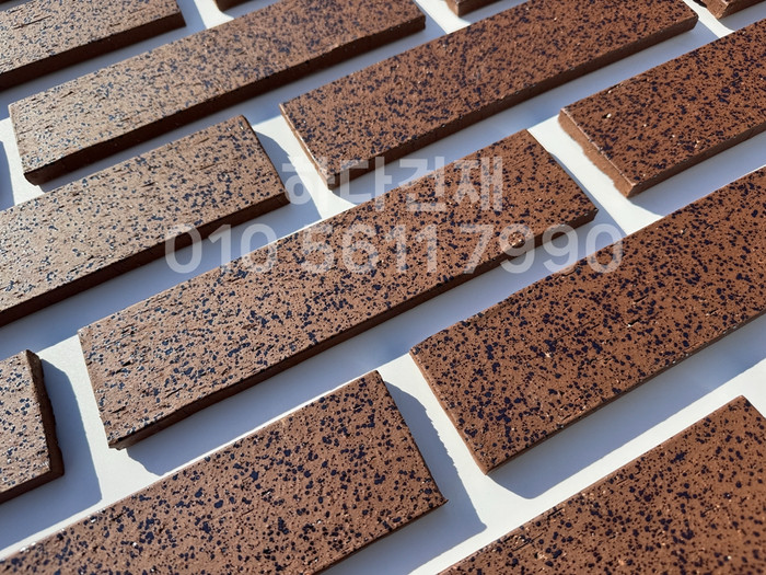 잉크 마블 점토타일 240x60x11T 브라운 / 하다건재