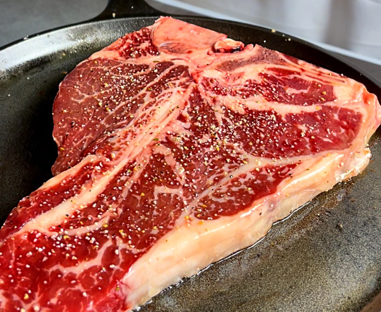 한우보다 맛있는 국내산 육우 티본스테이크 등심 안심 스테이크 채끝살 - 상세 이미지 5