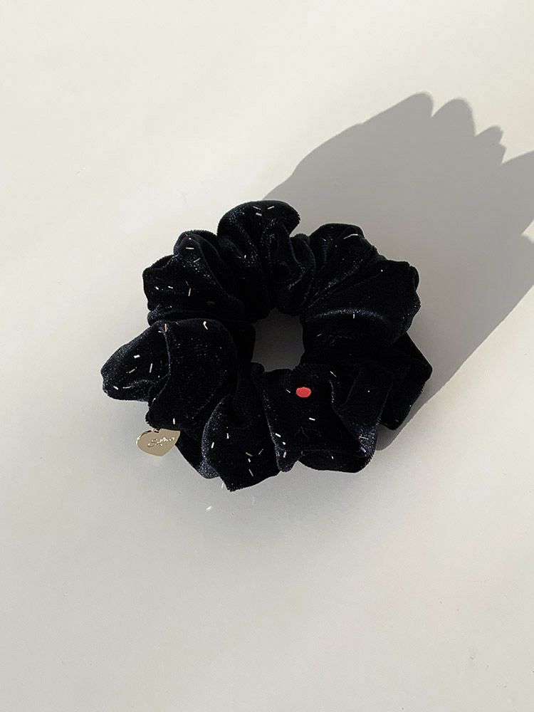 [자체제작] 벨벳 밀키웨이 스크런치 - 하트펜던트 여성 겨울 슈슈 미니곱창밴드