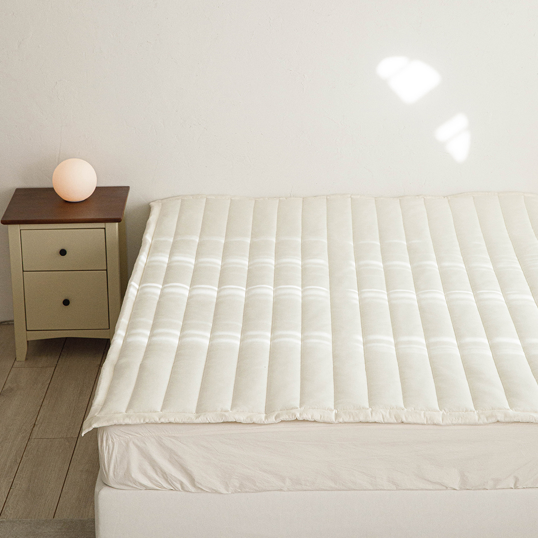 궁극의 부드러움 100% 모달 두툼한 누빔패드 (뒷면 밴딩)