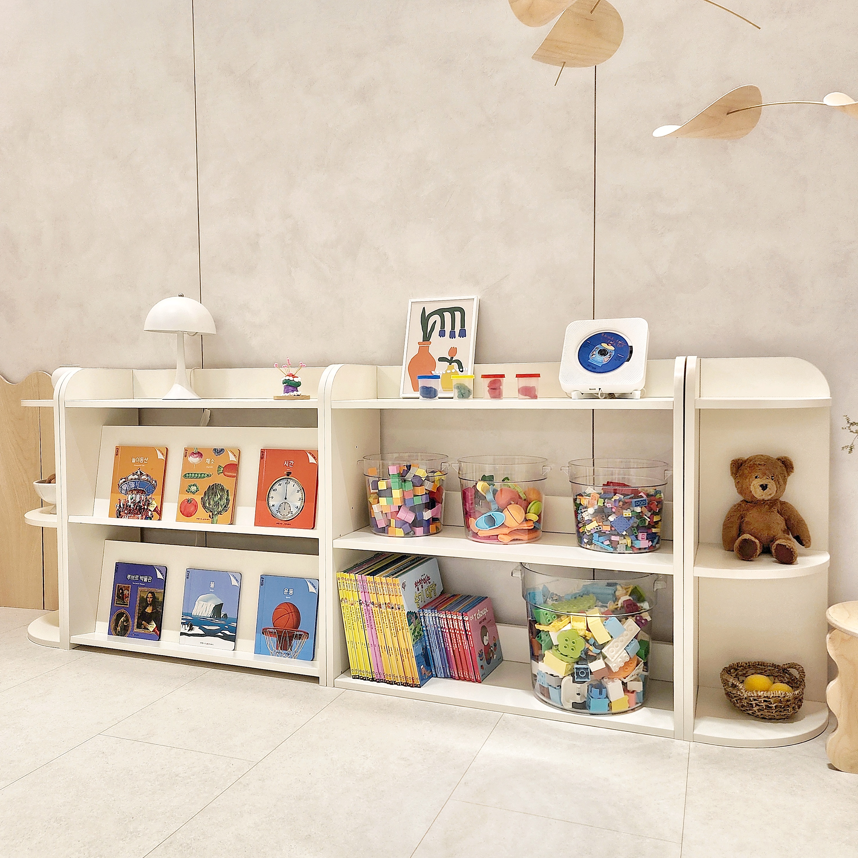 재니쓰홈올인원 책장 전면책장 교구장 3단 화이트 낮은 몬테소리 어린이집 아기 유아 장난감
