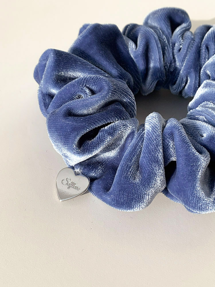 [자체제작] 벨벳 밀키웨이 스크런치 - 하트펜던트 여성 겨울 슈슈 미니곱창밴드