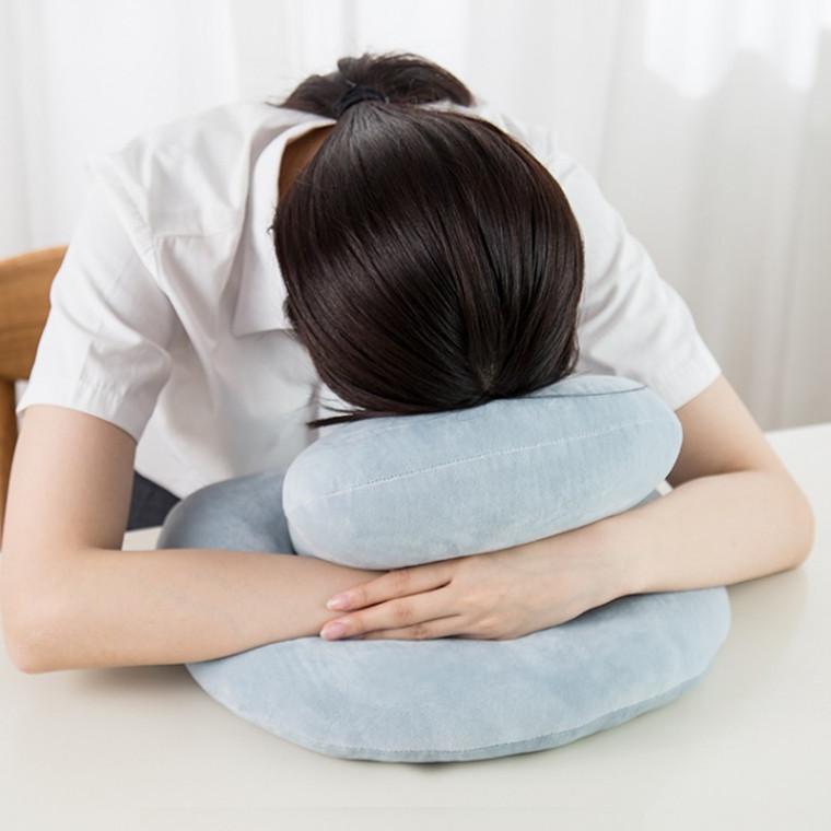 수면 여행용베개 다용도 목베개 낮잠 헤드쿠션 - 메인 이미지