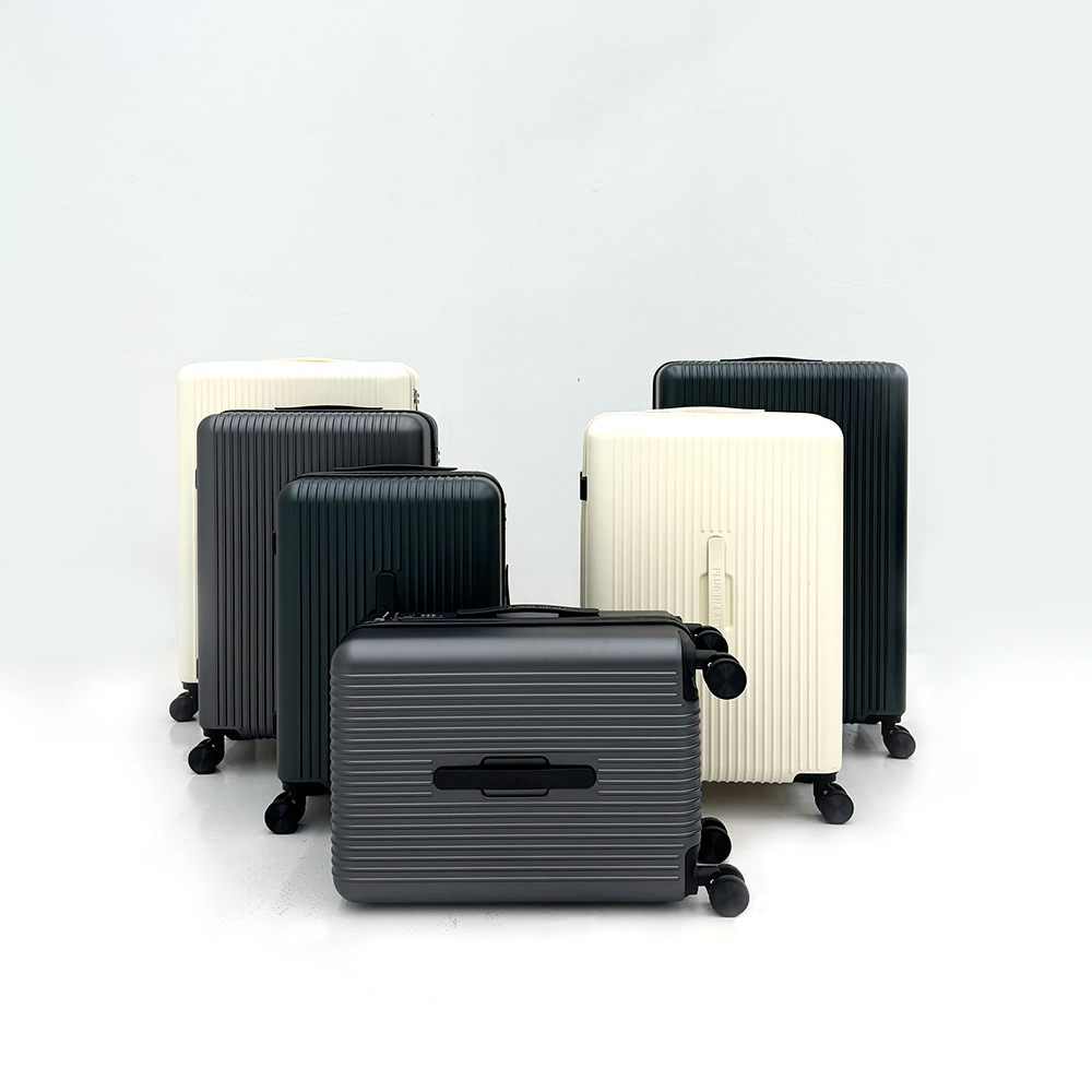 플러그인어스 폴리카보네이트 화물용 캐리어 75cm 28인치 여행가방