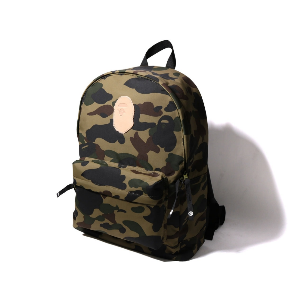 베이프 백팩 1ST CAMO APE HEAD PATCH DAYPACK 1월 2주차 신상 1L30-189-003 - 메인 이미지