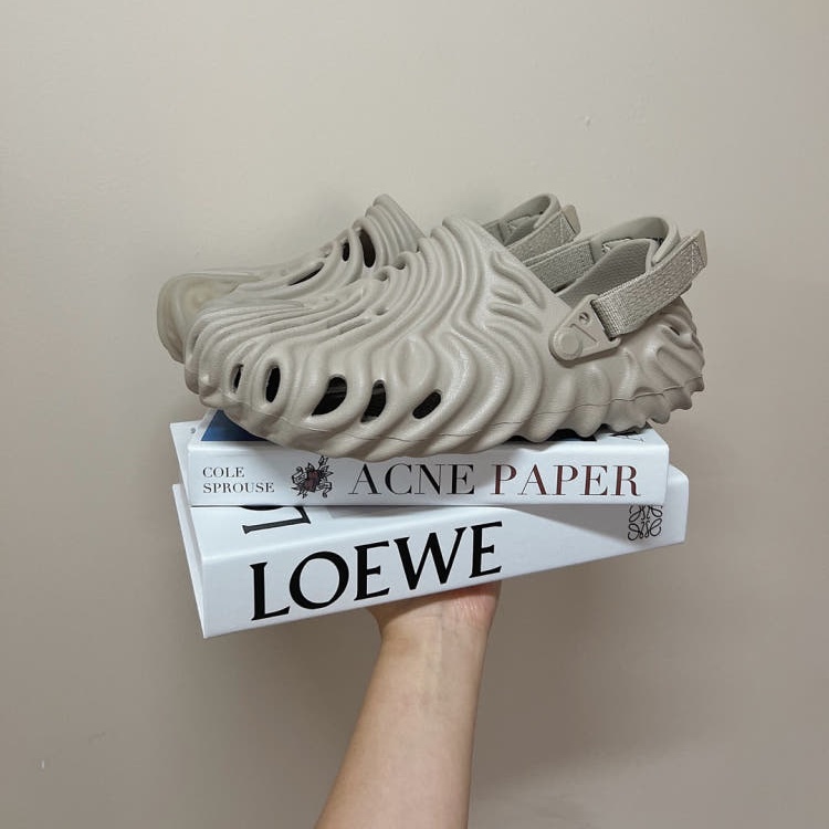 크록스 x 살레헤 벰버리 폴렉스 클로그 오르차타 207393-2DO