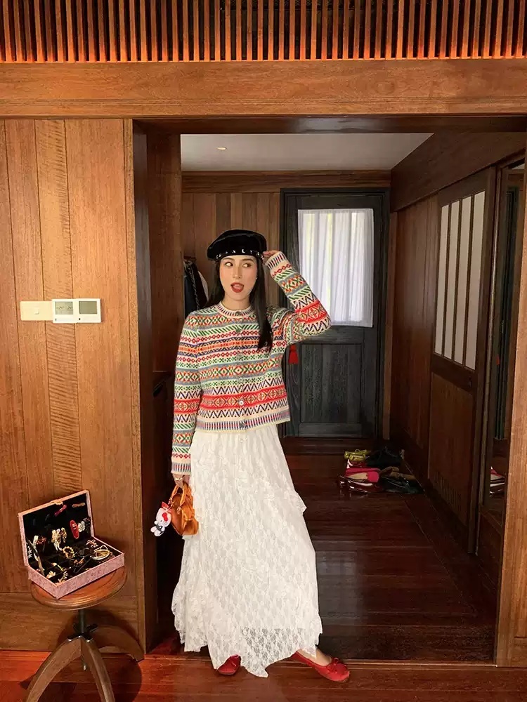 울 자카드 라운드넥가디건 루즈핏 보헤미안 패턴 스타일 레인보우색상 빈티지 레트로 디자인 - 상세 이미지 4