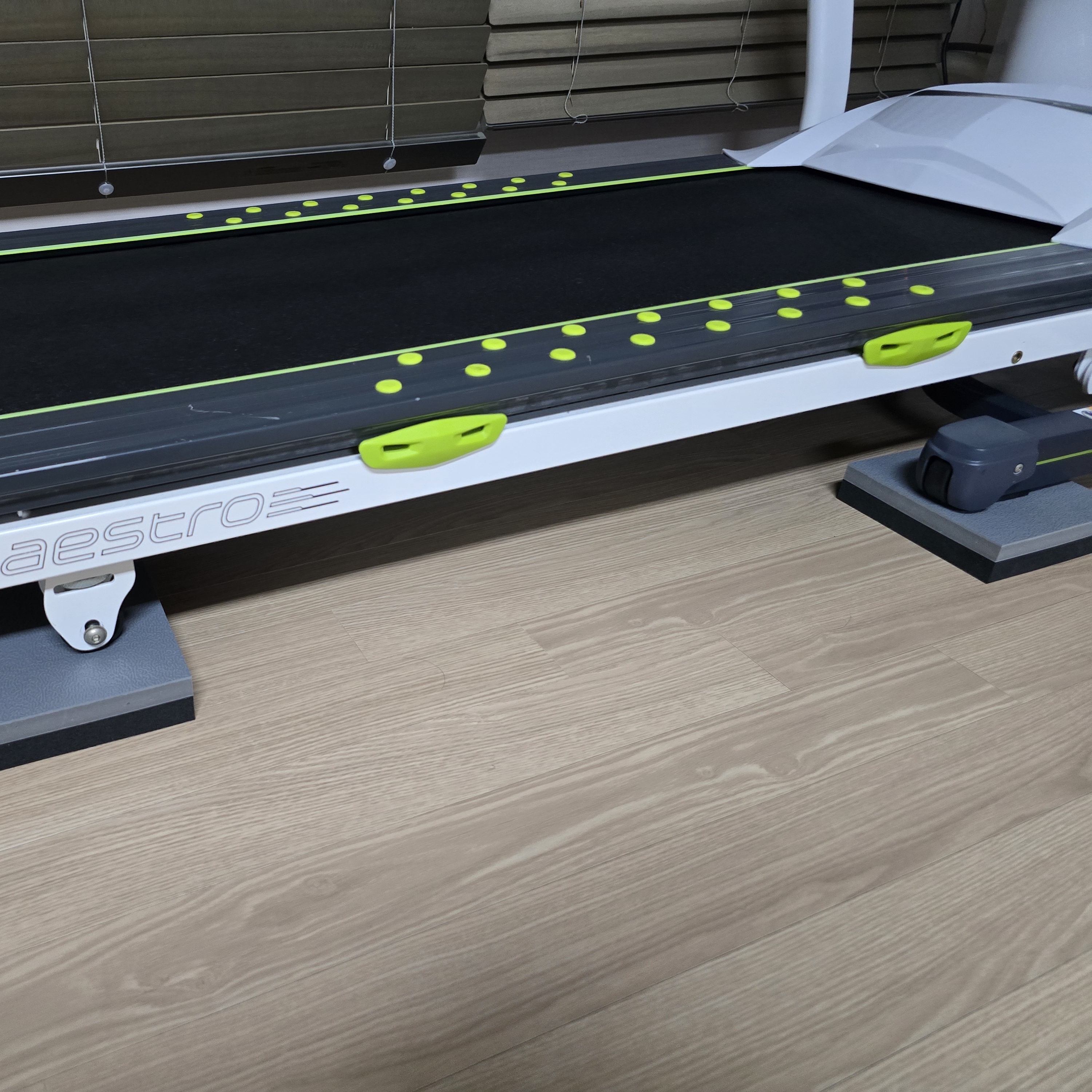 덕진스펀지 진동방지패드 방진 충격흡수 소음방지 155x160x25T 1개 이미지 3