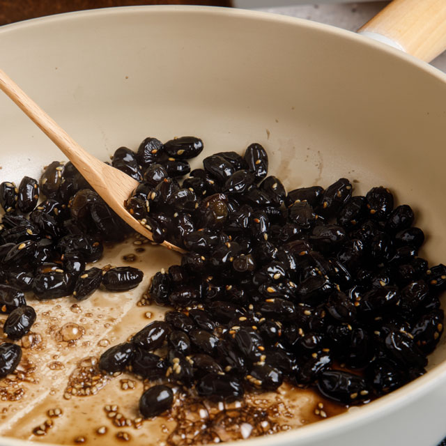싸리재 국산 검은콩 속파란 서리태 약콩 속청 검정콩 850g, 1개 - 상세 이미지 3