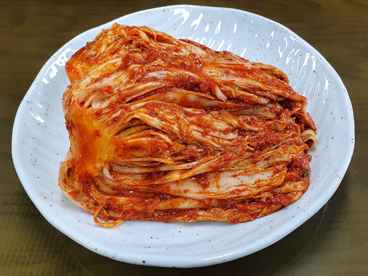 국산 재료 100% 샘고을 배추김치 포기 보쌈 김치 2kg, 1개 - 상세 이미지 3